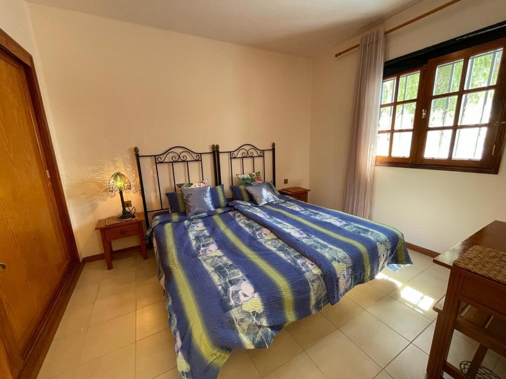 The White Dragos With Ocean View - Ac - Private Pool Apartment Tias Ngoại thất bức ảnh