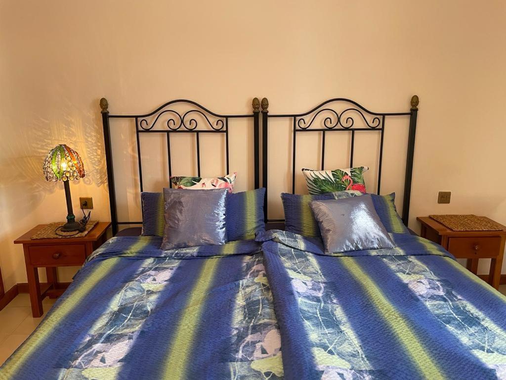 The White Dragos With Ocean View - Ac - Private Pool Apartment Tias Ngoại thất bức ảnh