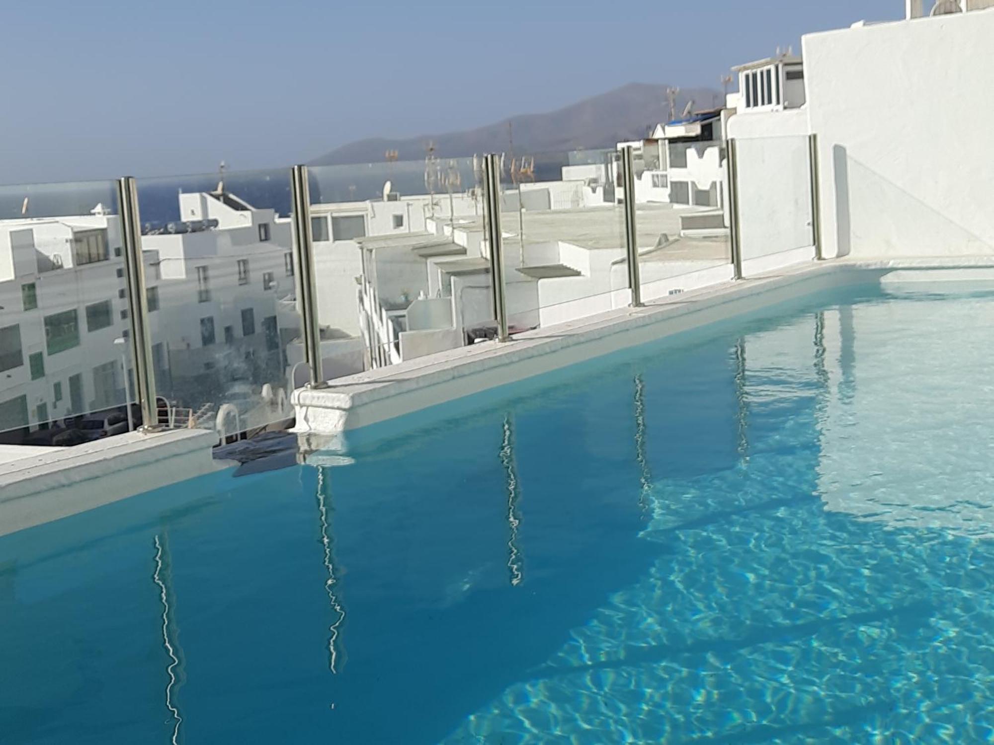 The White Dragos With Ocean View - Ac - Private Pool Apartment Tias Ngoại thất bức ảnh